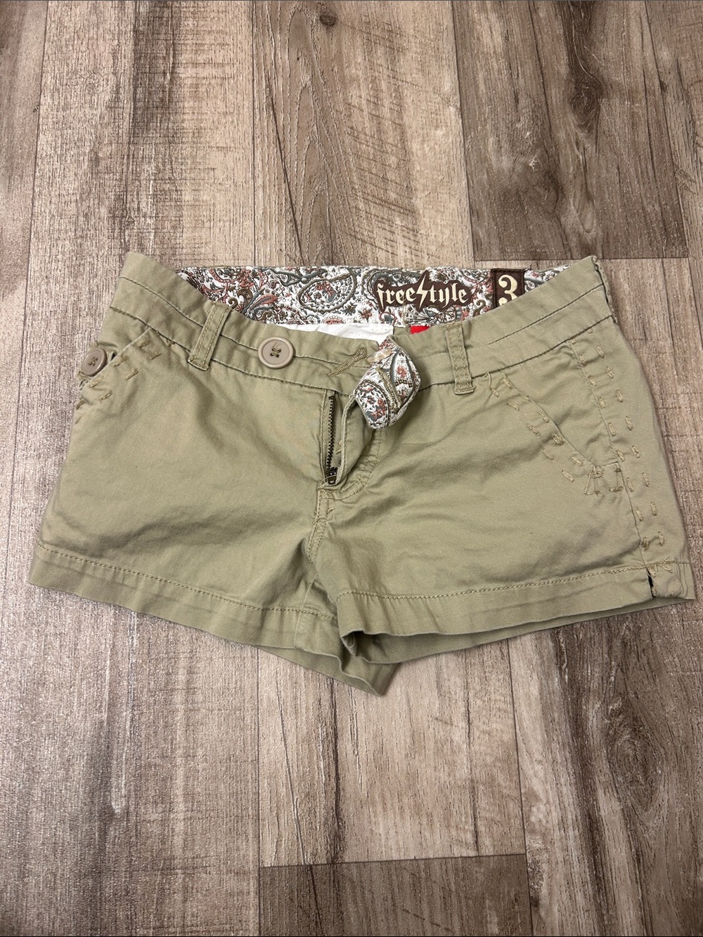 Freestyle Olive High-Waist Cotton Shorts with Paisley Waistband